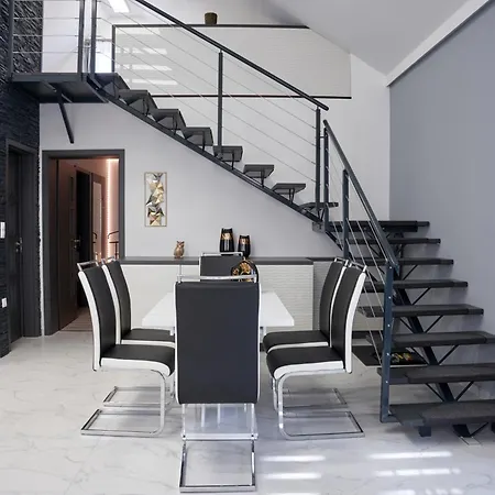 Beke 10 Apartmanhaz *