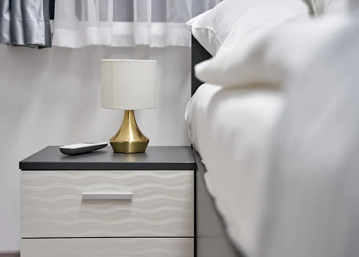 Beke 10 Apartmanhaz 公寓 *