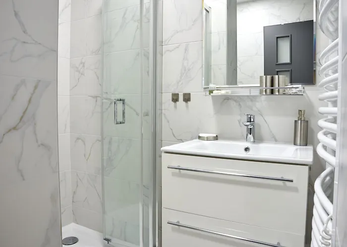 Beke 10 Apartmanhaz *