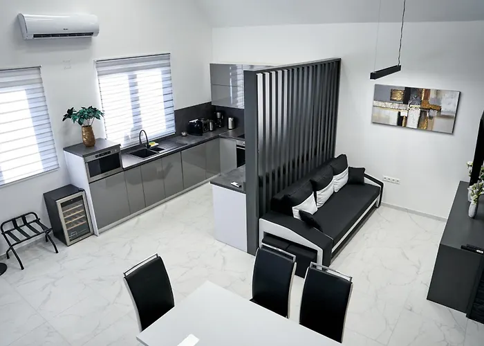 Beke 10 Apartmanhaz 公寓
